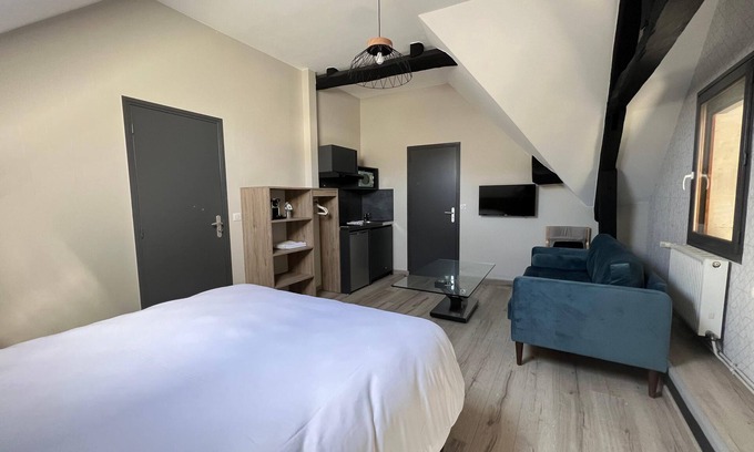 Chaumont-en-Vexin Casa | Stopover in the city center of Chaumont-en-Vexin