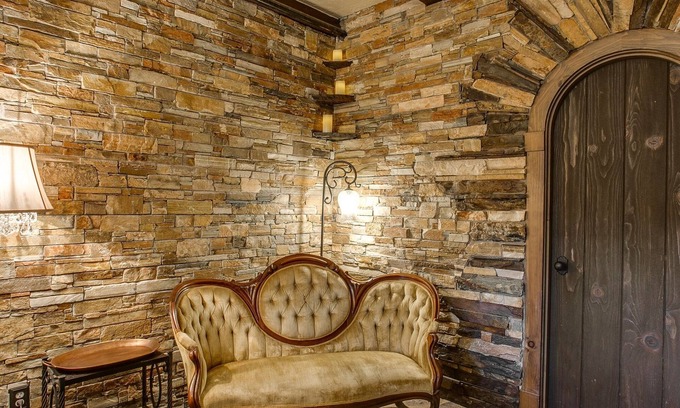 Downtown Leavenworth Hotel | Storybook Riverside Inn