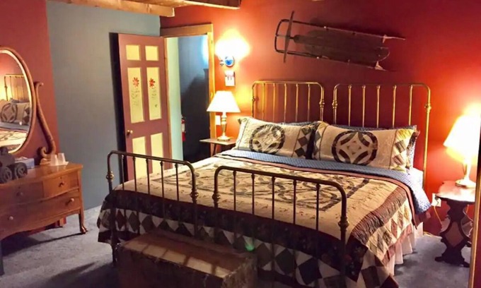 Waterbury Cabina | Stowe Austrian Chalet