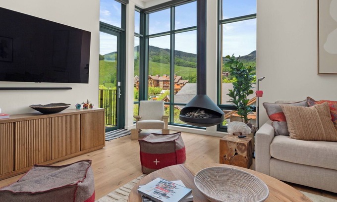 Spruce Peak Condominio | Stowe Mt Resort | Spruce Peak | 4 Bed | Treehouse Condo