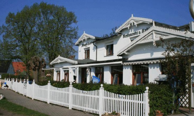 Lobbe Hotel | Strand-Hotel Lobbe