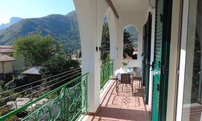 Tramonti Apartamento | Strategically located for visiting the beautiful Amalfi Coast and its surroundings.
