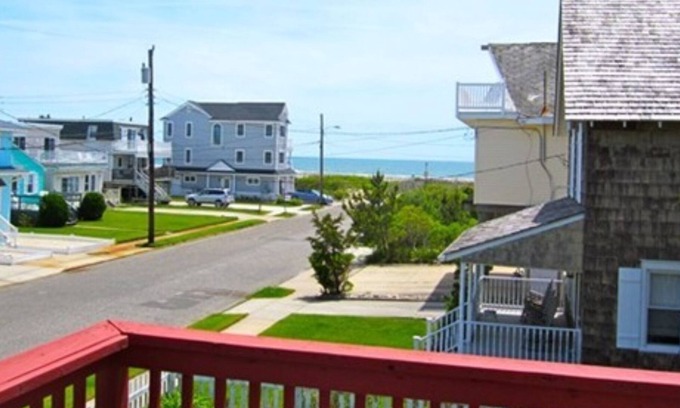 Strathmere Casa | Strathmere Beach Block Rental.Pet Friendly! Contact owner for details on pets.