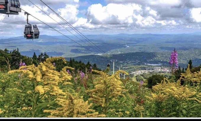 Stratton Mountain Casa | Stratton Ski Inn - Traslado a esquí - Campo de golf - Bañera de hidromasaje