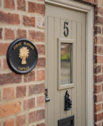 Wendover Casa | Straw Plaiters Cottage