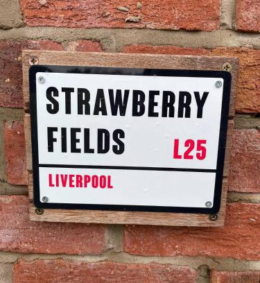 Formby Casa | Strawberry Fields