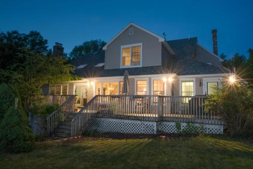 Bar Harbor Casa | Strawberry Hill