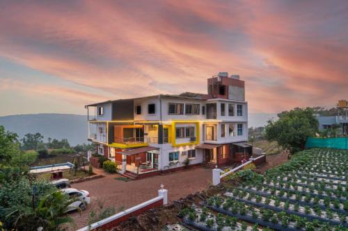 Mahabaleshwar Complejo | Strawberry King Resort