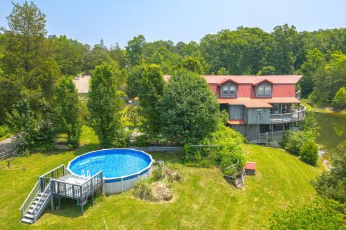 Kodak Casa | Strawberry Plains Cabin Private Pond and Game Room!