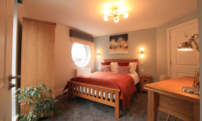 Yeovil Apartamento | Apartamento-Baño con ducha-Vista al campo-1st Floor