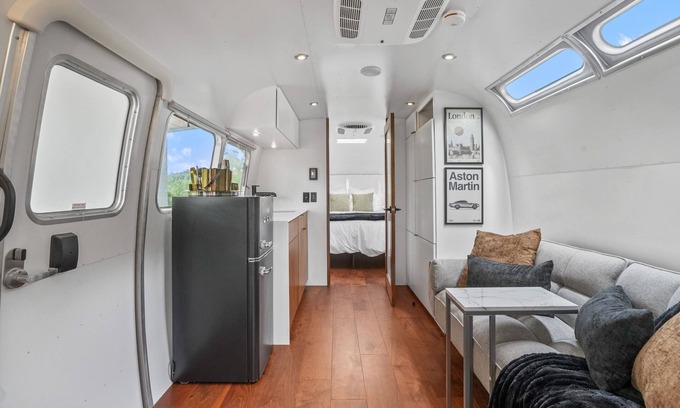 Rockbridge Casa | Streams and Dreams at Laurel Run Luxury Airstream Glamping The Royale Unit 3