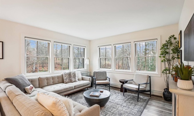Stowe Hollow Casa | Streamside Hollow: 3 br w/ fireplace, firepit, & garage!