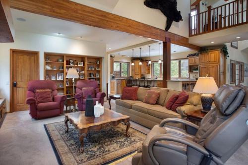Frisco Casa | Streamside Lane home