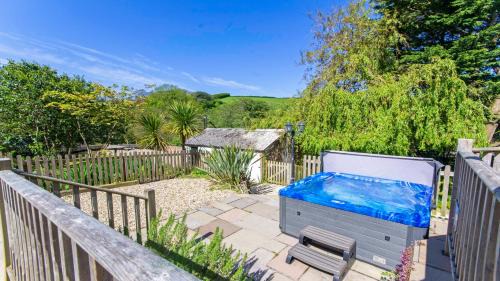 Georgeham Casa | Streamways Nr Croyde - Large country cottage with valley views, Hot Tub option and private garden cabin, sleeps 12-16