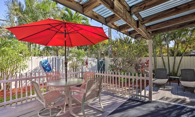 Beau Rivage West Apartamento | ¡NUEVO! Apartamento Stuart con patio amueblado cerca del río