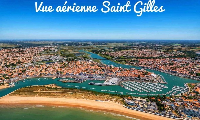 Saint-Gilles-Croix-de-Vie Apartamento | Studio feet in the water. Saint-Gilles-Croix-de-Vie