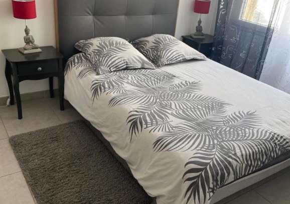 Mantes-la-Jolie Apartamento | Studio à 300 m de la gare de Mantes-la-Jolie