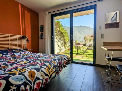 Chaparon Apartamento | Studio à la campagne au bout du lac d'Annecy