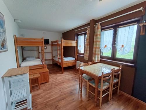 Montgenevre Apartamento | Studio économique 4 pers - 1* - Animaux admis - Centre village Montgenèvre - FR-1-445-75