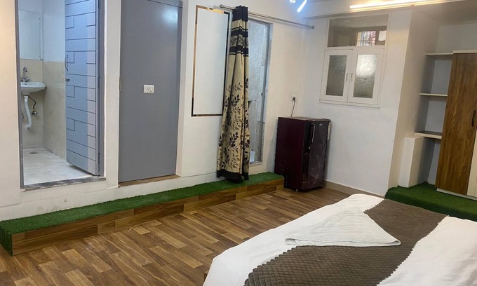 Saket Apartamento | Studio 1-bedroom apartment with WiFi, AC in fabulous New Delhi