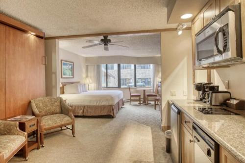 Crested Butte Casa | Studio #120 @ Perfect Location w Pool & Hot Tub