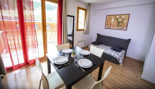 Les Orres Hotel | Studio 2/4 Personnes MAE-0951