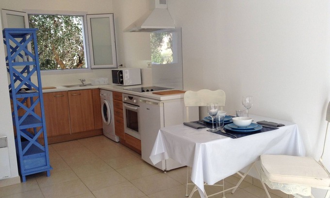 Santa-Reparata-di-Balagna Apartamento | Studio 2 km from the beach wifi and parking