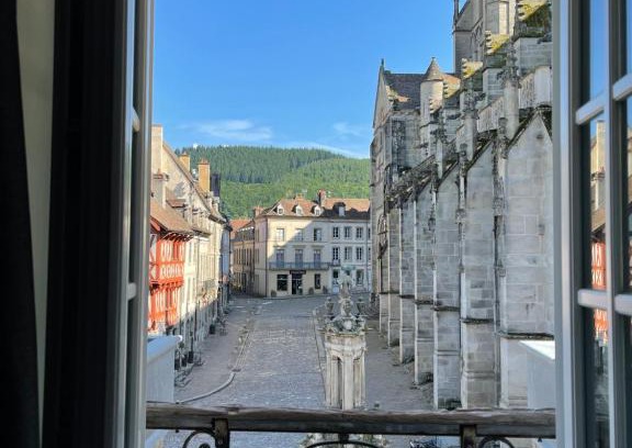 Autun Apartamento | Studio 2 pers ou Appartement 4-7 pers Quartier Cathédrale