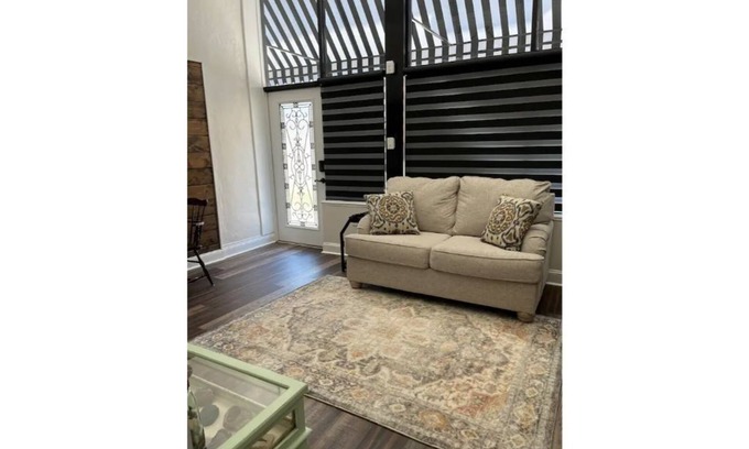 Tifton Apartamento | Studio #2 - Stylish 1 bedroom studio apartment