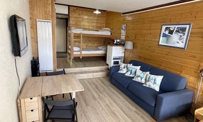 Isola Apartamento | Studio 4 people isola 2000 snow front shopping mall