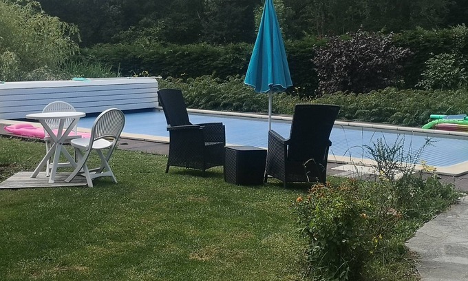 Evires Apartamento | STUDIO 4 people with swimming pool/Annecy-Geneva