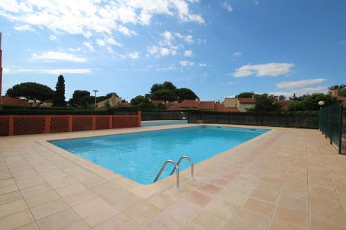 Les Arenes Apartamento | studio 4 personnes dans une residence avec piscine plus parking