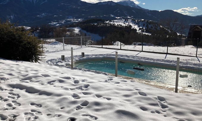 Prunieres Apartamento | Studio 4 pers vue Lac Serre-Ponçon à Prunières dans les Hautes-Alpes petit prix