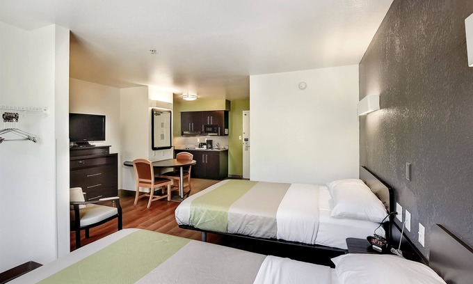 East Brunswick Hotel | Studio 6 East Brunswick, NJ - NYC Area