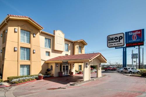 Fort Worth Hotel | Studio 6-Fort Worth, TX - West Medical Center