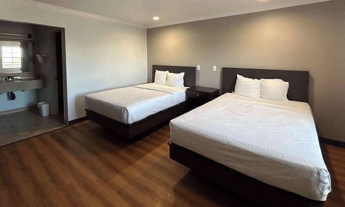 Mojave Hotel | Studio 6 Mojave, CA - Airport
