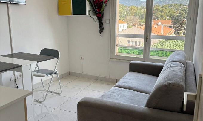 La Faviere Apartamento | Studio A Louer A 150 M DE LA Plage ET Tous Commerces