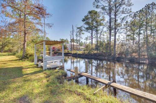 Shoreline Park Apartamento | Studio about 5 Mi to Waveland Beach and Pier!