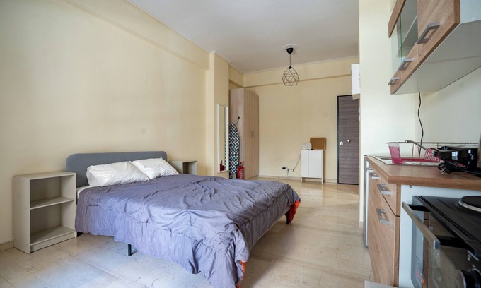 Vyronas Apartamento | Studio Ag Ioannis m station 1 bed 2 pers by MPS