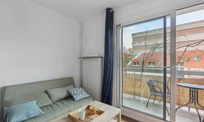 Louis Bertrand-Mirabeau-Semard Apartamento | Studio aménagé avec terrasse