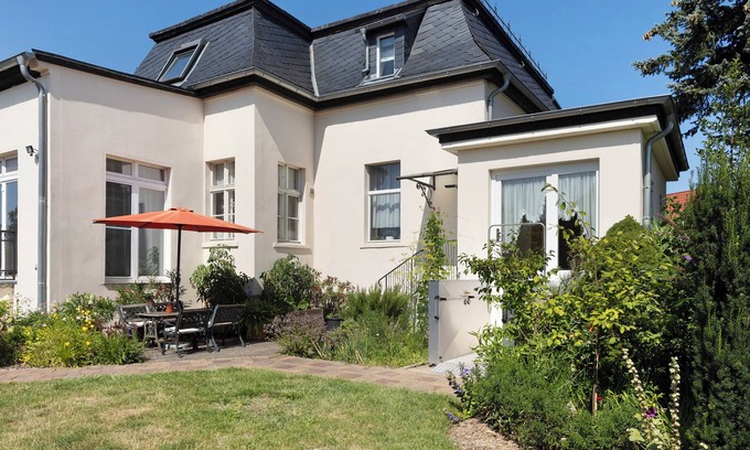 Wiesenburg/Mark Apartamento | Studio Apartment 'Cottage Im Fläming' with Private Terrace, Shared Garden and Wi-Fi