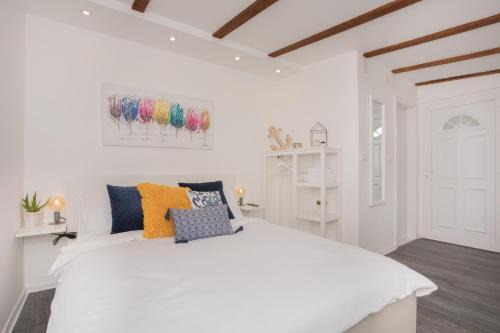 Skradin Apartamento | Studio Apartment Škatula