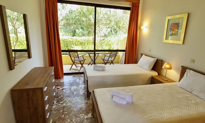 Melikia Apartamento | Apartamento estudio 'Alexandra Studio 4' con balcón privado y Wi-Fi