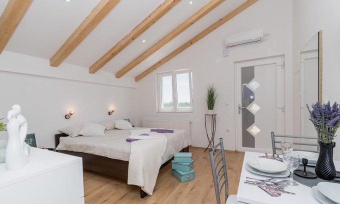 Gradina Apartamento | Studio Apartment Harmony NP Krka