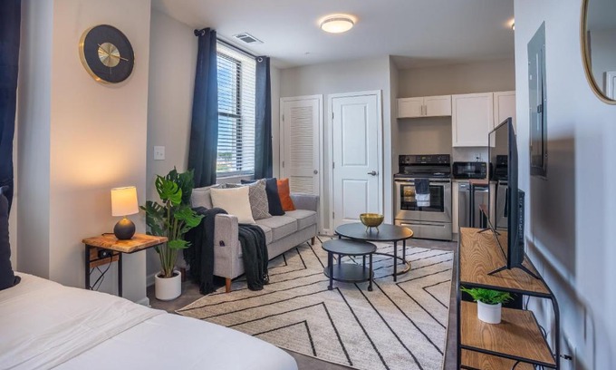 Central Business District Apartamento | Studio Apartment in the heart of Downtown Mobile!!