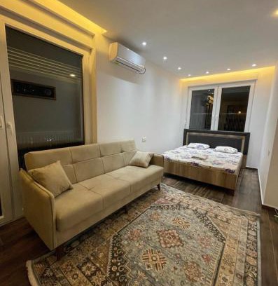 Pejë Apartamento | Studio Apartment in the heart of the city Peja