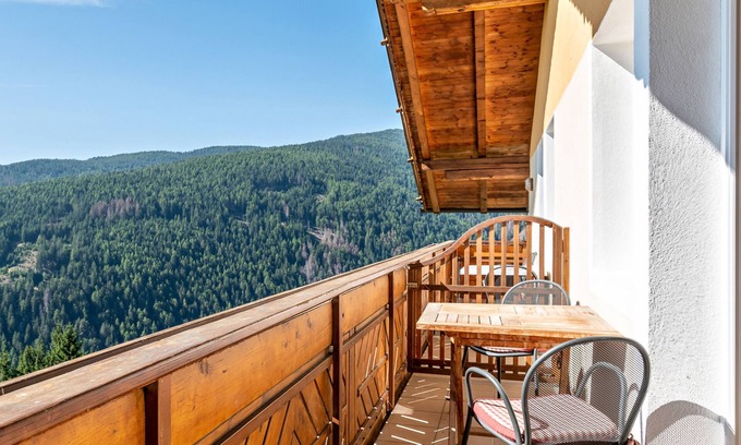 Maranza Apartamento | Apartamento estudio 'Spinges' con vistas a la montaña, terraza privada y Wi-Fi