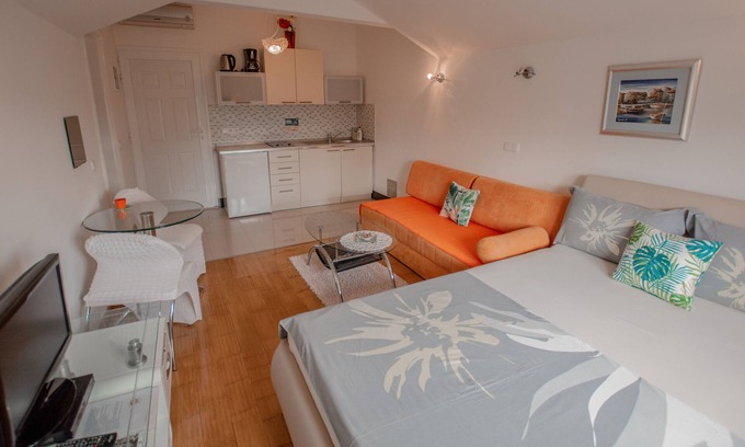 Funtana Apartamento | Studio apartment Sweetie with pool