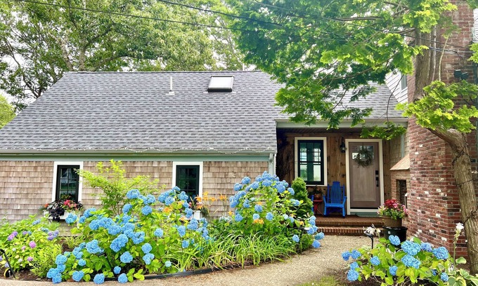 East Falmouth Apartamento | Studio Apartment at The Shire - Cape Cod
