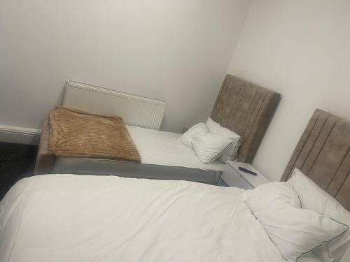 Colne Apartamento | studio apartment with small kitchen and bathroom
